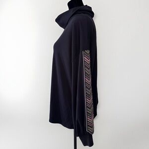 Savanna Jane Embroidered Sleeve Cowl Neck Top Size L NWT